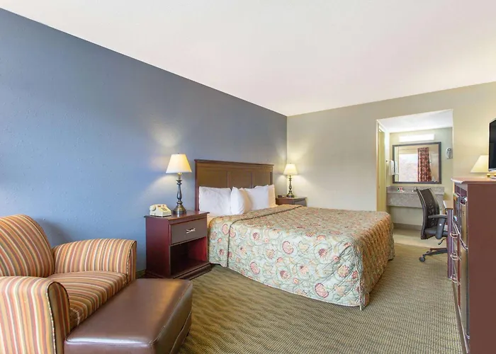 Days Inn By Wyndham Lexington